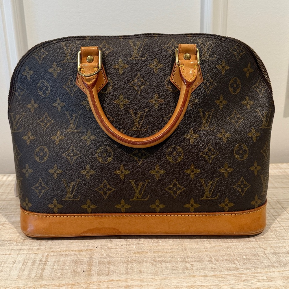Louis Vuitton Monogram Canvas Alma PM with Lock & Key - Picture 4 of 12